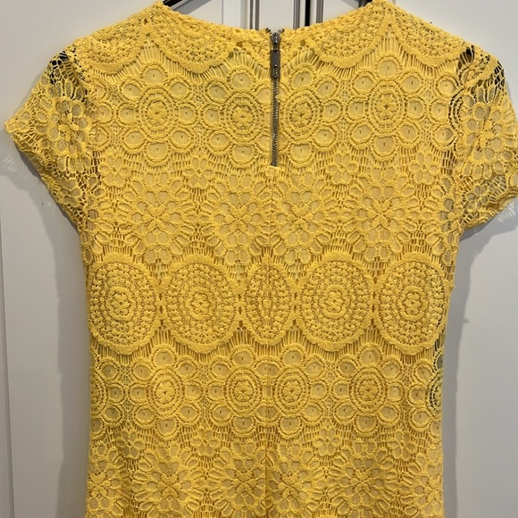 Laundry by Shelli Segal yellow crotchet dress - Picture 7 of 9